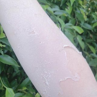KEM BONG DA BODY