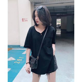 Áo phông cộc tay cổ tim XẺ TÀ có túi form rộng