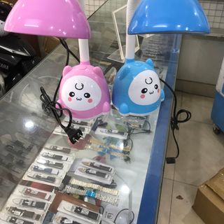 đèn học để bàn
