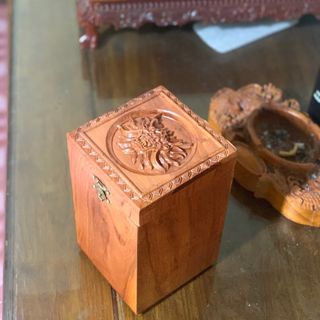 Hộp đựng trà đầu rồng