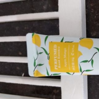 Sỉ kem dưỡng da thơm dễ chịu 7k