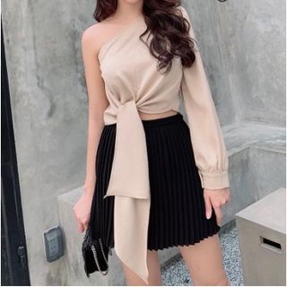 Áo Croptop lệch vai vạt dài siêu HOT