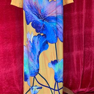 Áo dài sen sơn dầu