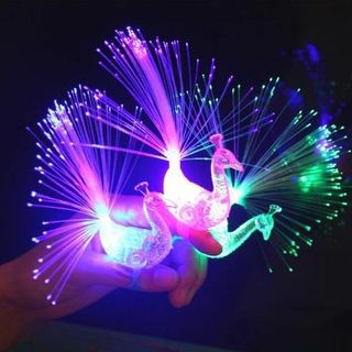 đồ chơi con công có đèn sỉ 7k đồ chơi con công có đèn sỉ 7k