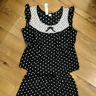 Đồ bộ trung niên số lượng lớn