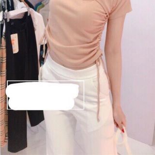 Áo hở ngực dây rút
