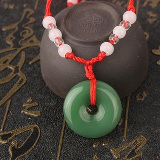 Dây chuyền phong thủy mặt đá rất nhiều mẫu. Giá sỉ 10k bao gồm dây và mặt