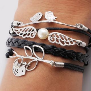 Vòng tay da nhiều tầng đủ mẫu