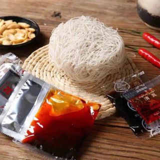 Miến chua cay Trùng Khánh