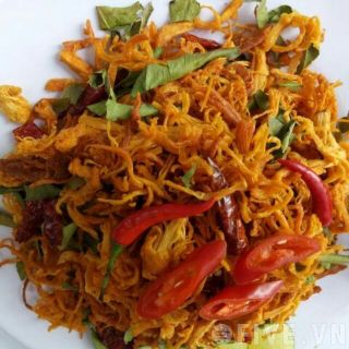 KHÔ GÀ LÁ CHANH