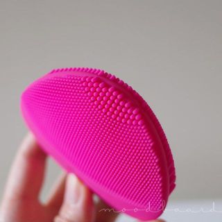 Máy Rửa Mặt Cầm Tay Rung Mạnh Tạo Bọt Massage Trị Liệu Mini - Silicon Mát Xa An Toàn Cho Da Nhạy Cảm