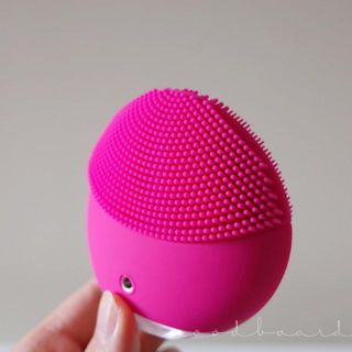 Máy Rửa Mặt Cầm Tay Rung Mạnh Tạo Bọt Massage Trị Liệu Mini - Silicon Mát Xa An Toàn Cho Da Nhạy Cảm