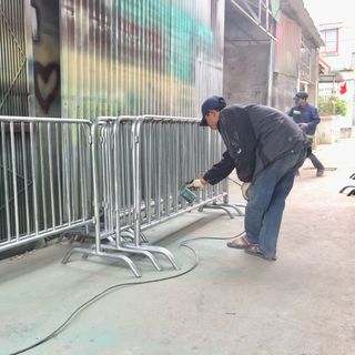 Hàng rào , hàng rào chắn barie, hàng rào ngăn lối đi