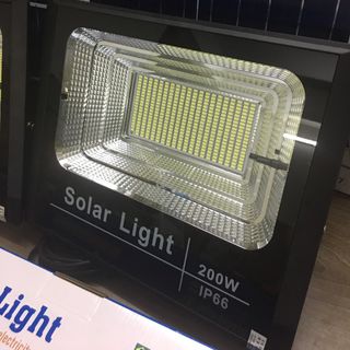 ĐÈN NĂNG LƯỢNG MẶT TRỜI CÔNG SUẤT 200W ĐÈN PHA