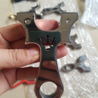 Ná cao su UFO Đinh ba bóng inox 304