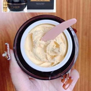 KEM FACE NÁM CAO CẤP QUEENIE SKIN 35g( tặng 1 serum dịch yến trong từng hộp kem)