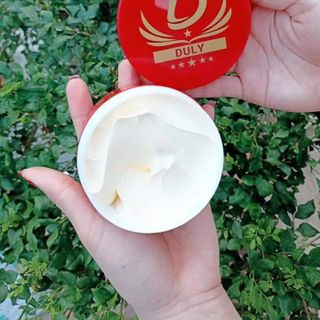 Kem body lựu đỏ