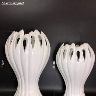 Lọ cắm hoa dáng bàn tay phật