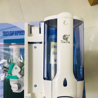 Hộp xà bông treo tường , hộp xà phòng nhấn Xinda