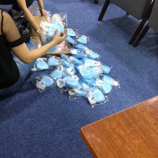 khẩu trang em bé gấu pada