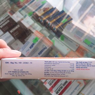 Tuýp bôi trị viêm da Stadgentri