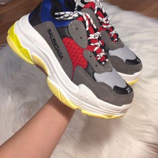 Lô Giày Thể thao