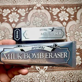 Sữa rửa mặt Bad Skin Milk Bomb Eraser
