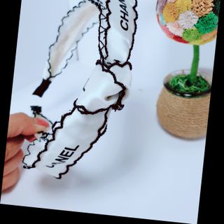 Cài tóc nơ trắng