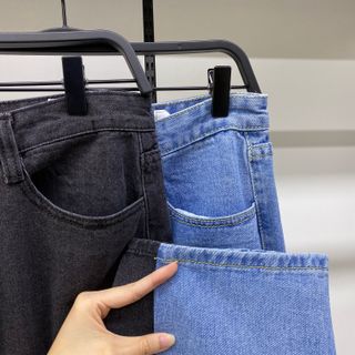 Quần Denim/Jeans Basic Carot Dài Trơn