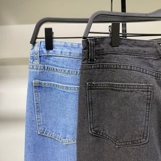 Quần Denim/Jeans Basic Carot Dài Trơn