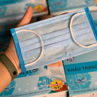 Khẩu trang 4 lớp