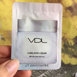 Gói Kem Trắng Da Lên Tone Một Gói 110 Gói Nhỏ