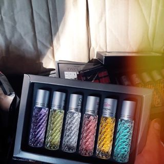 Set nước hoa 6 chai dạng lăn