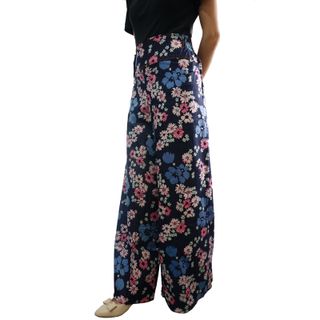 Váy Chống Nắng Dạng Quần Có Ống Jean Họa Tiết Nút Dán