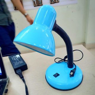 đèn học sinh, đèn bàn