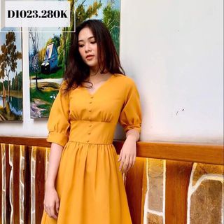 Đầm cổ tim tiểu thơ, tay phồng rất xinh, chất liệu thun cát hàn.