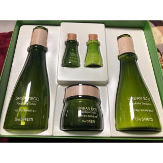 Set dưỡng 5 món The Saem Urban Eco 420ml