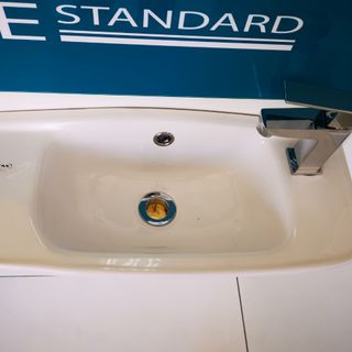 Chậu rửa mặt siêu nhỏ (lavabo nhỏ)