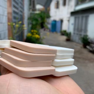 Combo 16 cái bông mút đánh phấn hình vuông mềm mịn Miniso NCC SHOPTIDO