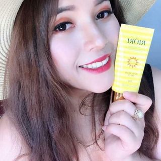 KEM CHỐNG NẮNG SUN CREAM RIORI