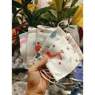 Khẩu trang xô cho bé