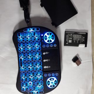 Bàn Phím kiêm chuột bay i8 có led 2.4ghz kết nối được các thiết bị