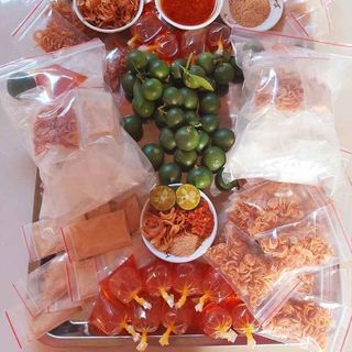 Bánh tráng sate muối nhiễn