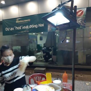 ĐÈN PHA LED NĂNG LƯỢNG MẶT TRỜI 100W - CHIẾU SÁNG XUYÊN ĐÊM MÀ KHÔNG TỐN ĐIỆN !!