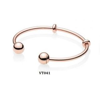 Kiềng chữ C màu rose gold Vt041