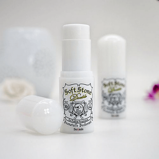 Lăn khử mùi đá khoáng Soft Stone Nhật Bản 20g