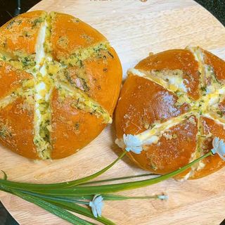 Bánh mì phô mai bơ tỏi