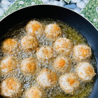CHẢ CUA CUỘN KHOAI MÔN