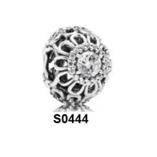 Charm spacer đá trắng S0444
