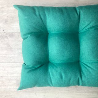 Nệm ngồi vuông nhấn nút, cạnh 50 cm